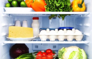 Guardar alimento na geladeira